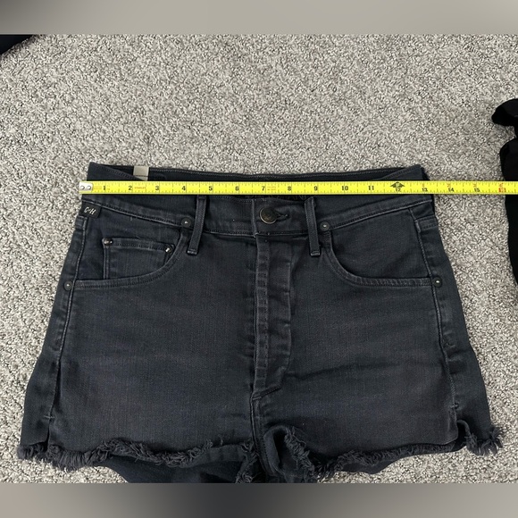 COH Citizens of Humanity - Chloe Denim Short in Goth - Size 25 - Picture 5 of 8